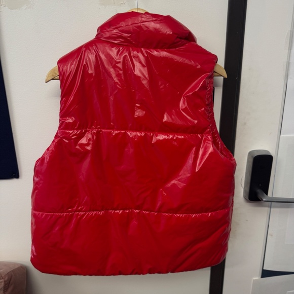 Bright Red Puffer Vest - Size Medium - Picture 3 of 3
